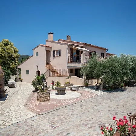 Mas Le Chene Grimaud